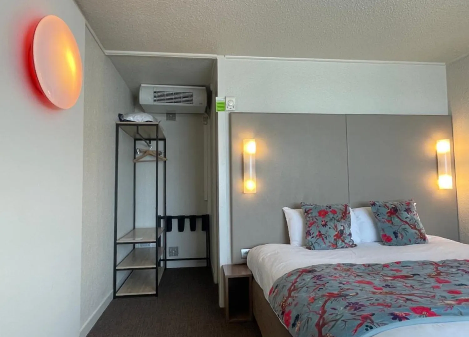 Brit Hotel Quimper Sud 3*,  France